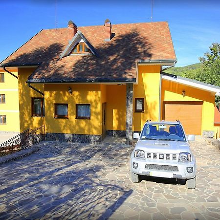 Пори Року Guest House Sîneak Exterior foto