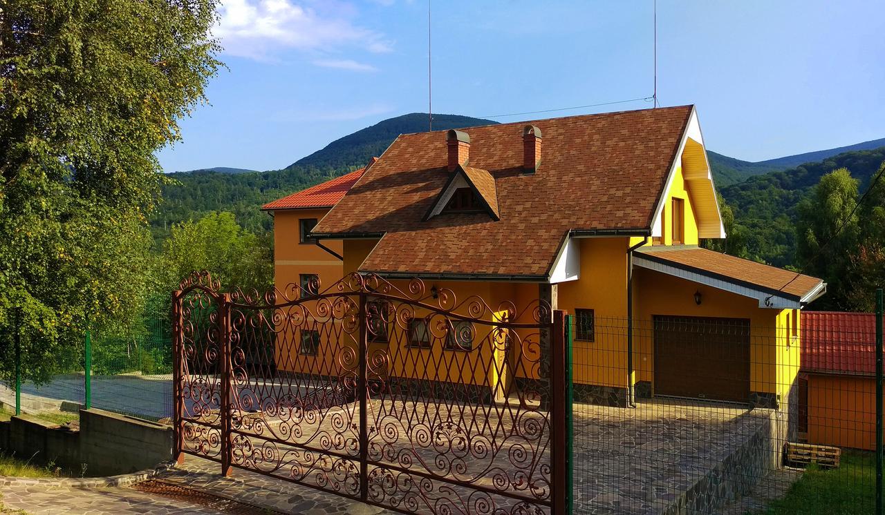 Пори Року Guest House Sîneak Exterior foto